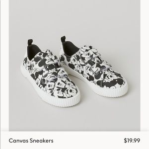 Kids Mickey Mouse sneakers